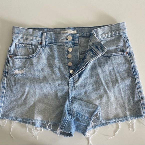 Pacsun light wash jean shorts - Picture 3 of 3